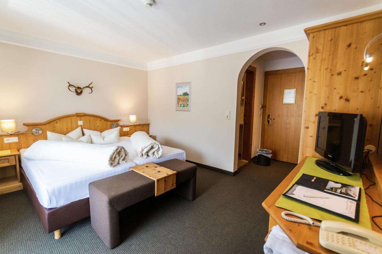 Aktiv Zur Rose Hotel 4*