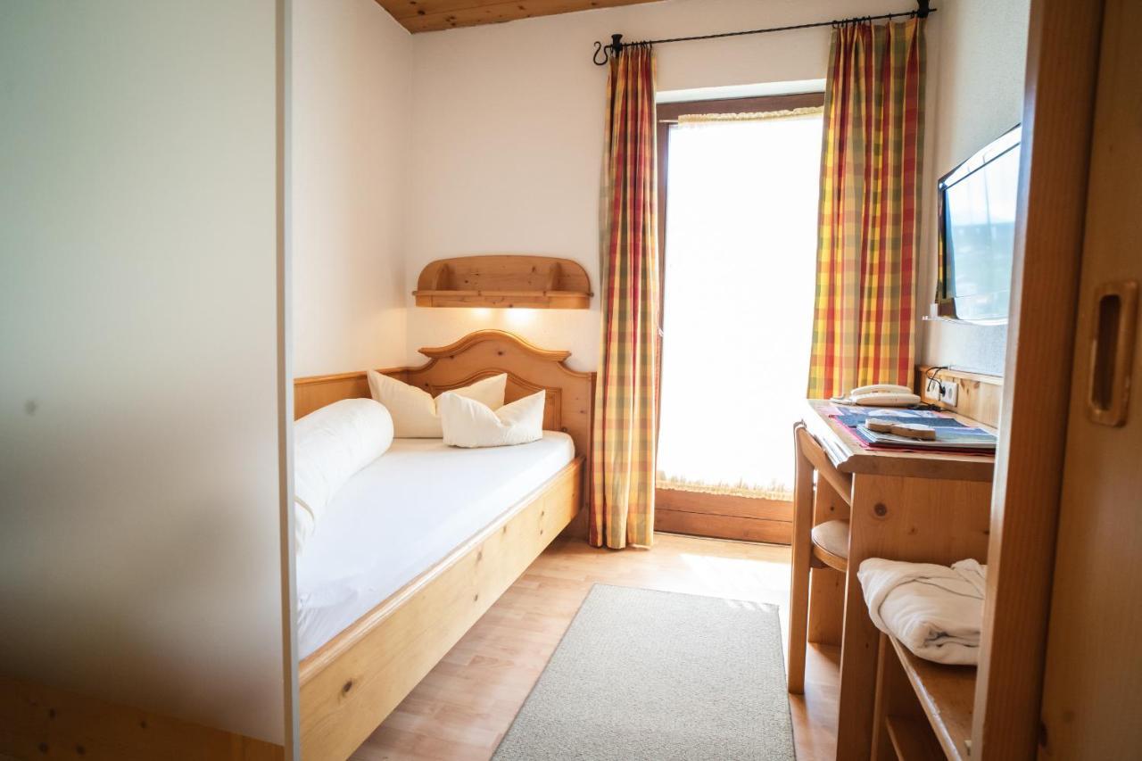 Aktiv Zur Rose Hotel 4*